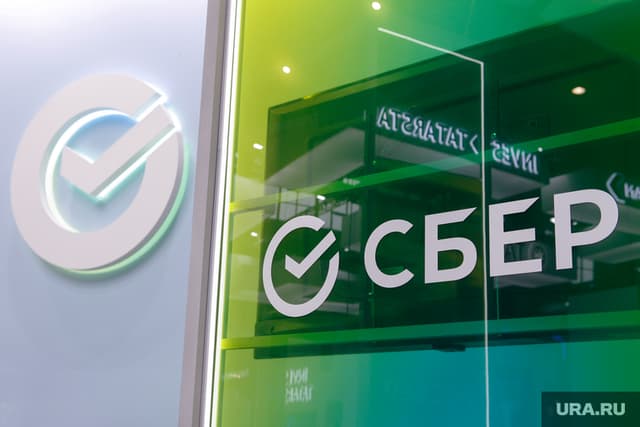 Uzuklar va stikerlar: Sberbank yangi to'lov usullarini sinovdan o'tkazmoqda
