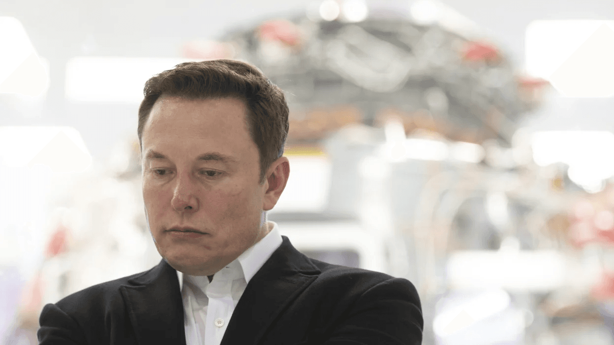 Ilon Mask 2022-yilda 140 milliard dollar yo‘qotdi, Tesla aksiyalari 68 foizga quladi