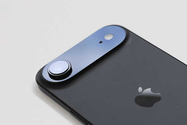 Apple’ning butun mohiyati shunda. 1000 dollarlik iPhone Air faqat USB 2.0 bilan ishlaydi